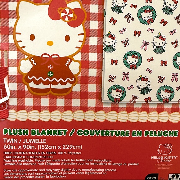 HELLO KITTY ❤️❤️ 2024 Christmas Bkanket - Picture 2 of 3